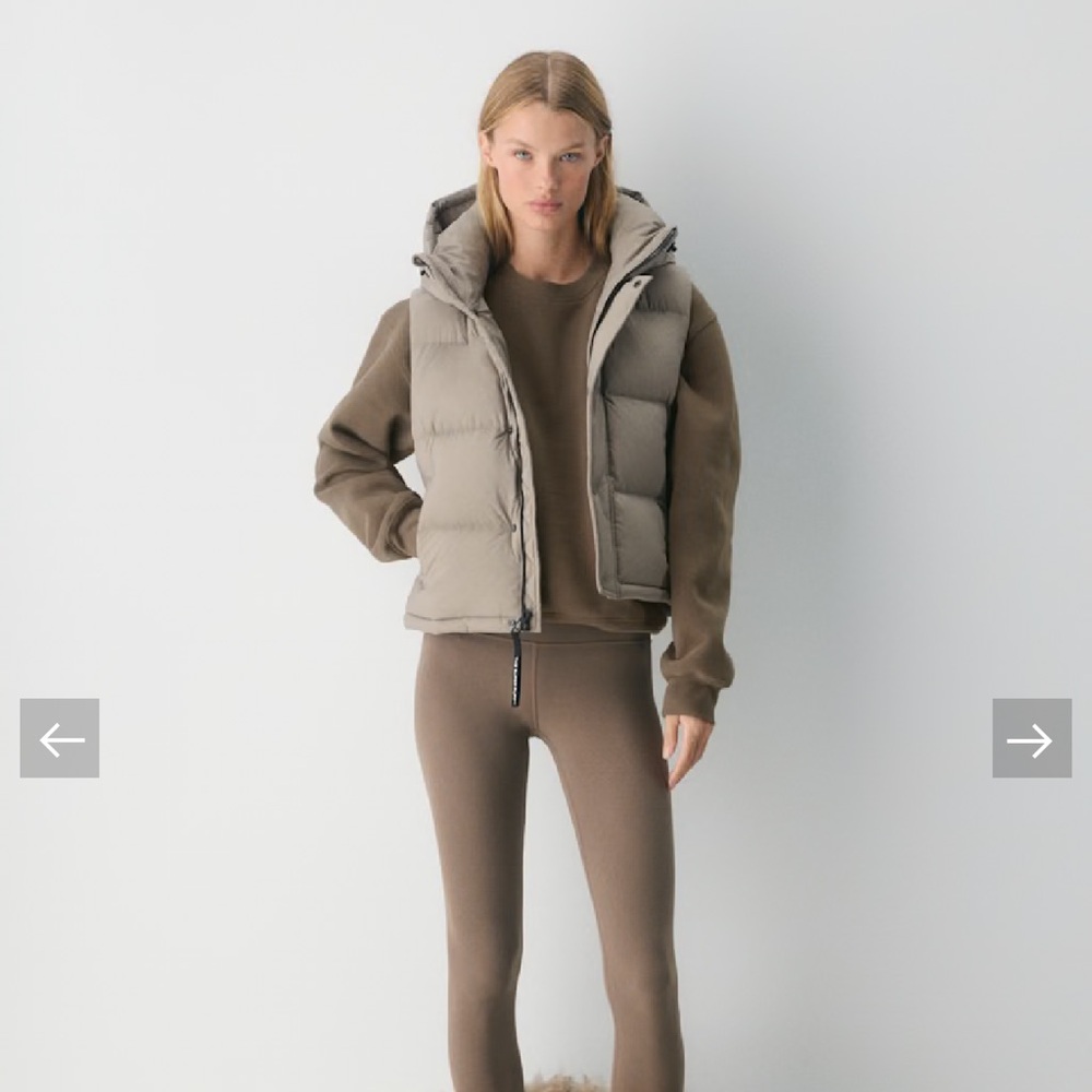 Aritzia The Super Puff Shorty Vest - Sage Green, size small - Picture 10 of 10